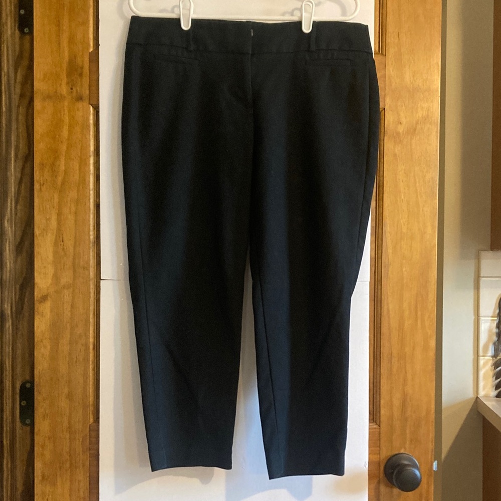 LOFT Black Women's Capris